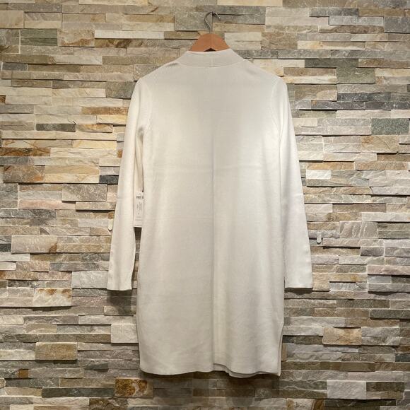 Chico’s M 8-10 White Cardigan Sweater | Ribbed Knit, Pockets, Button Cuffs NWT - Picture 2 of 9